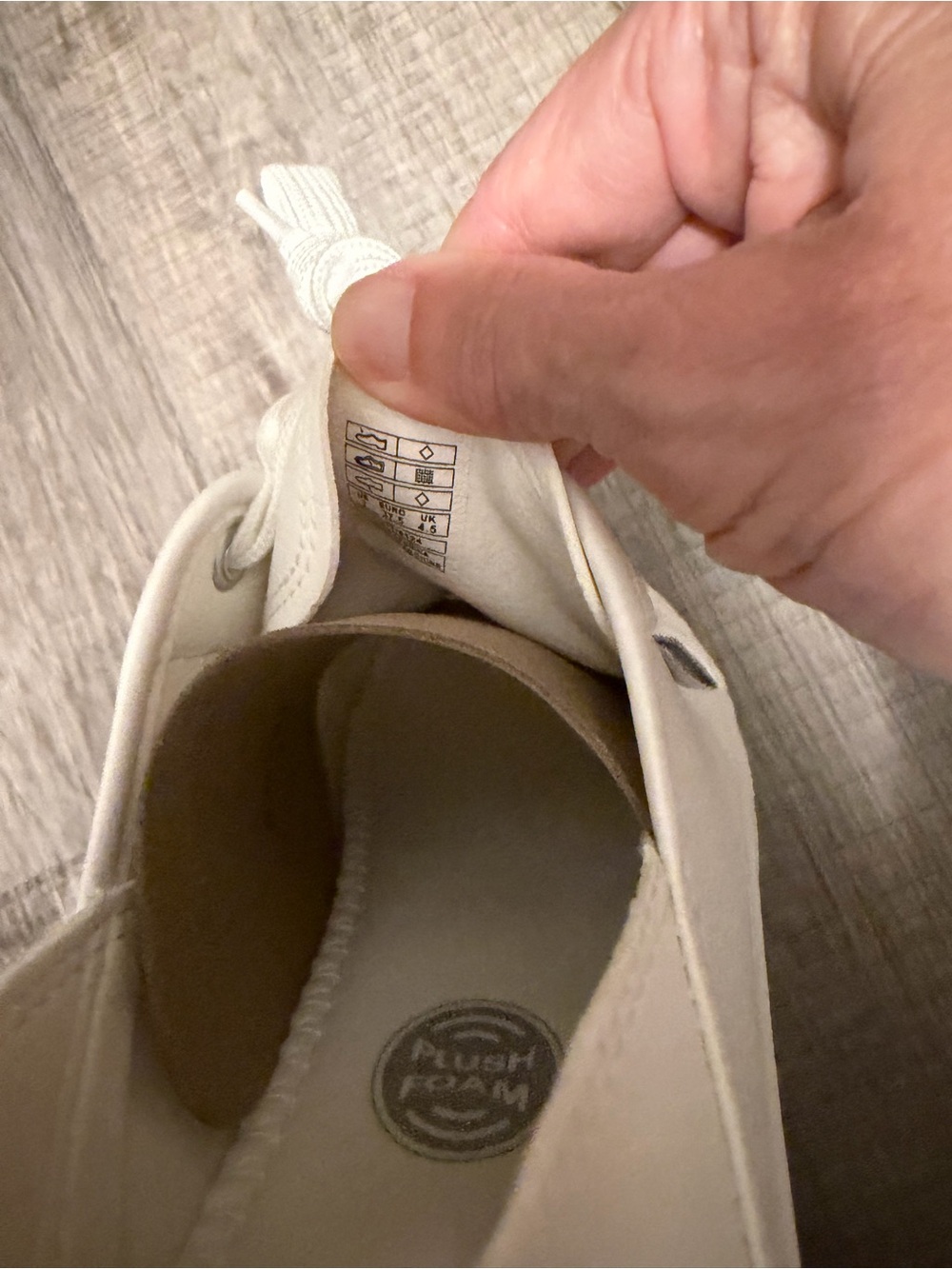 Rocket Dog White Canvas Low-Top Sneakers 7 NWOT - Picture 3 of 3